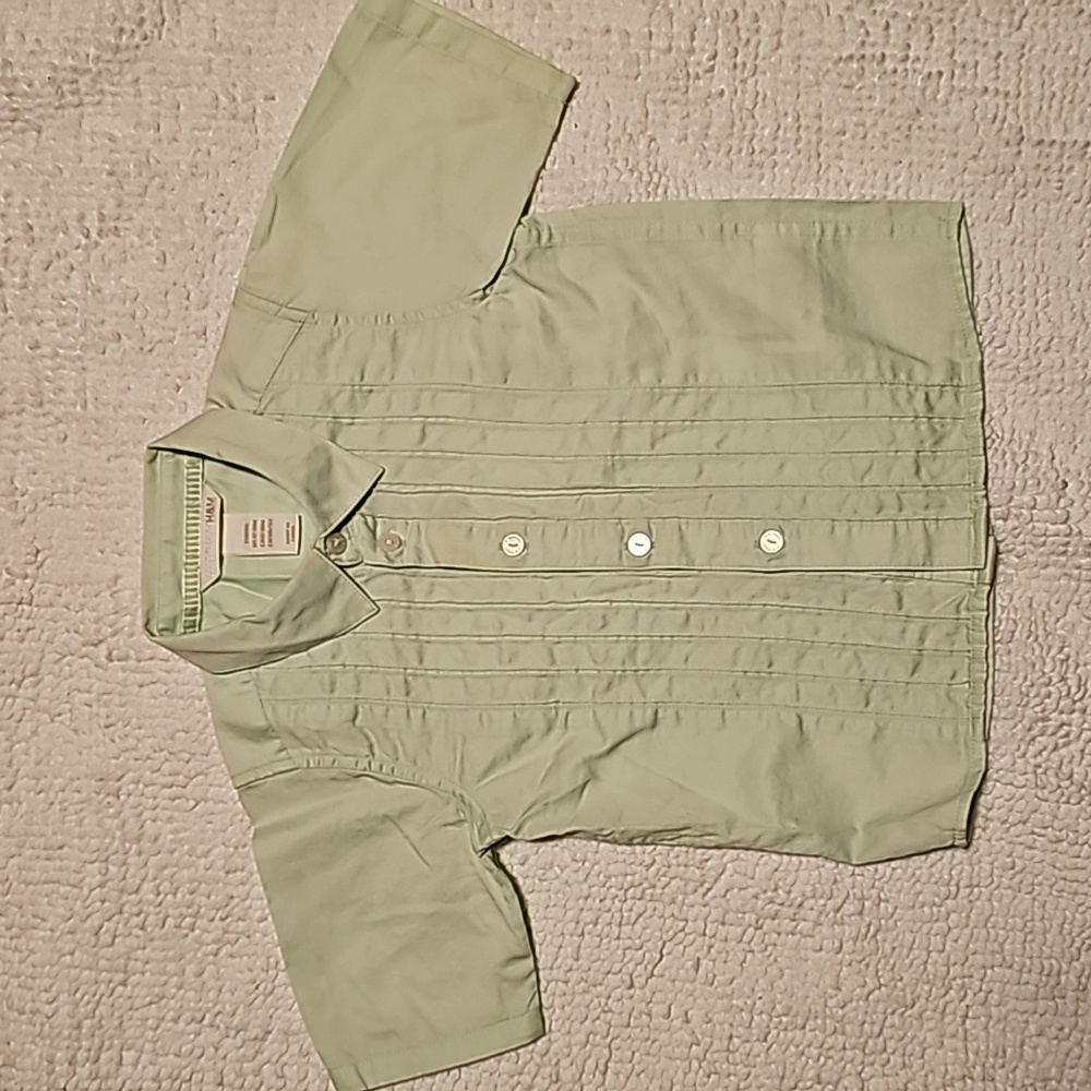 H&M boys Size 12-18months in mint green.